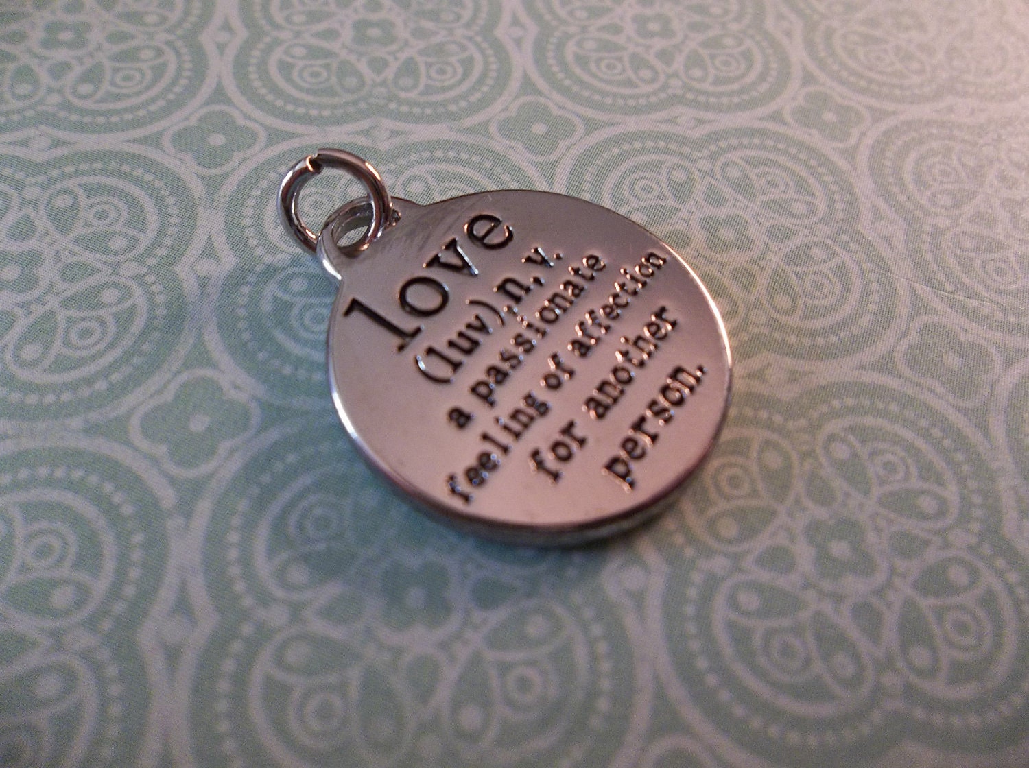 NEW: Round SIlver Pendant with Definition of LOVE in Text & Words - Qty 1
