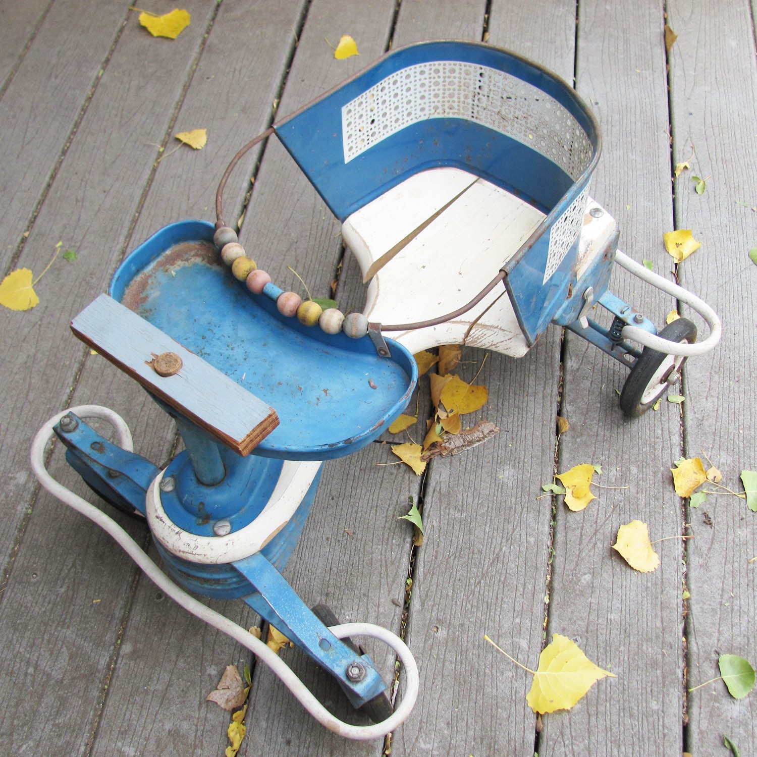 Vintage 1950's blue Taylor-Tot baby walker and stroller