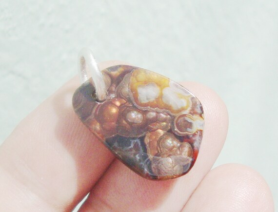 Mexican Fire agate cabochon 14.0 cwt. pendant cut