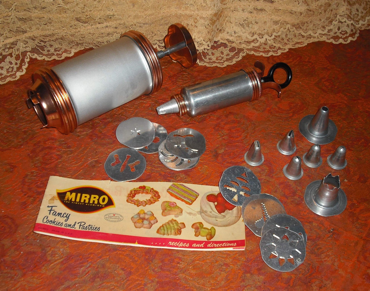 Vintage Mirro Cookie Press and Cookie Cake Icing by SuVasi on Etsy