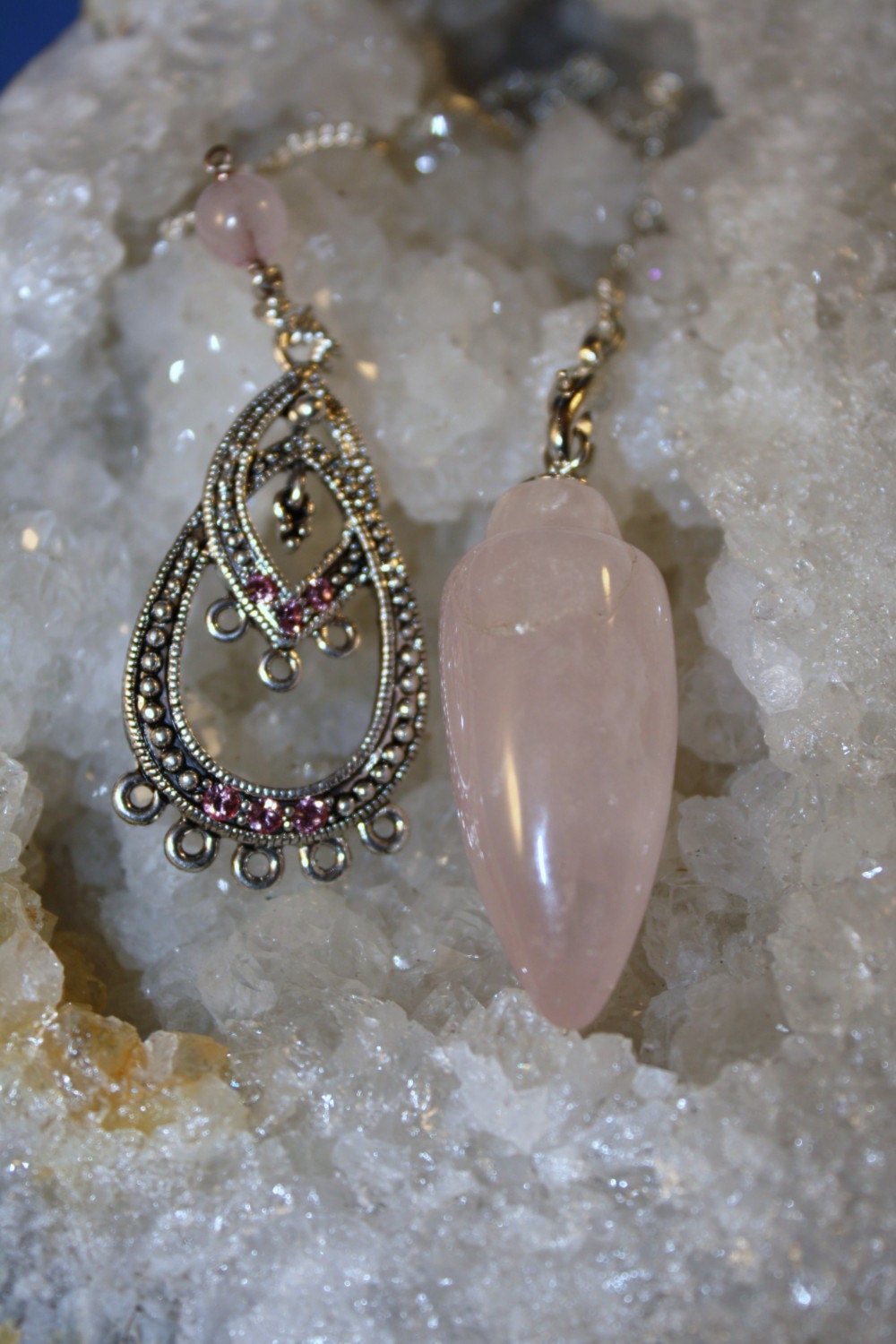 Rose Quartz Crystal Pendulum / Meditation