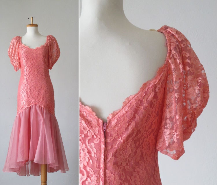 Vintage  dress / gown  / wedding  / Voluptuous Pink Lace Open Back  Neck Maxi Asymmetrical Party Dress