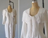 Vintage dress / white  /  wedding  /  party / cape collar / 70s / silk ,linen /