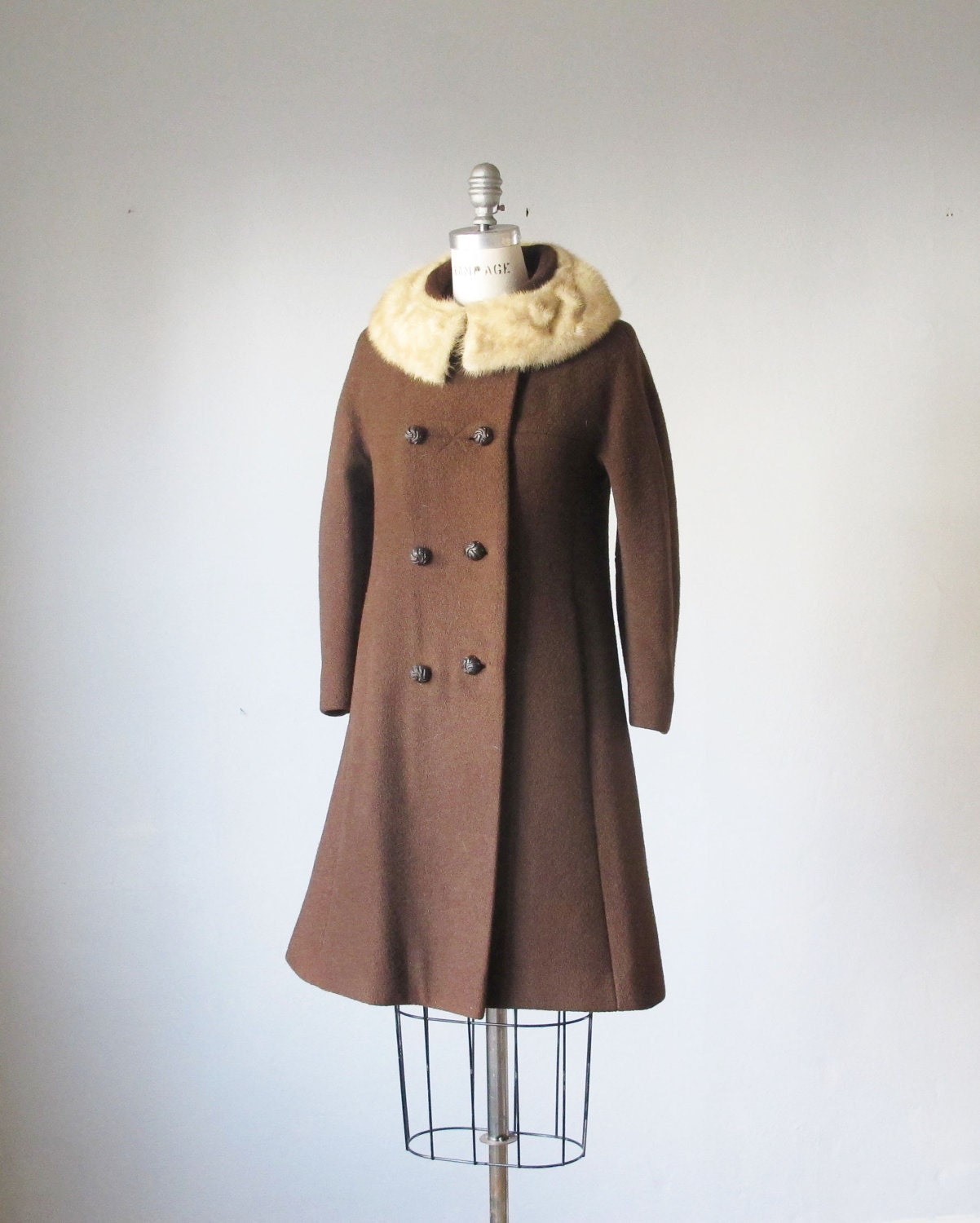 coat / brown / wool / vintage / 60s / Blonde Mink Collar Coat