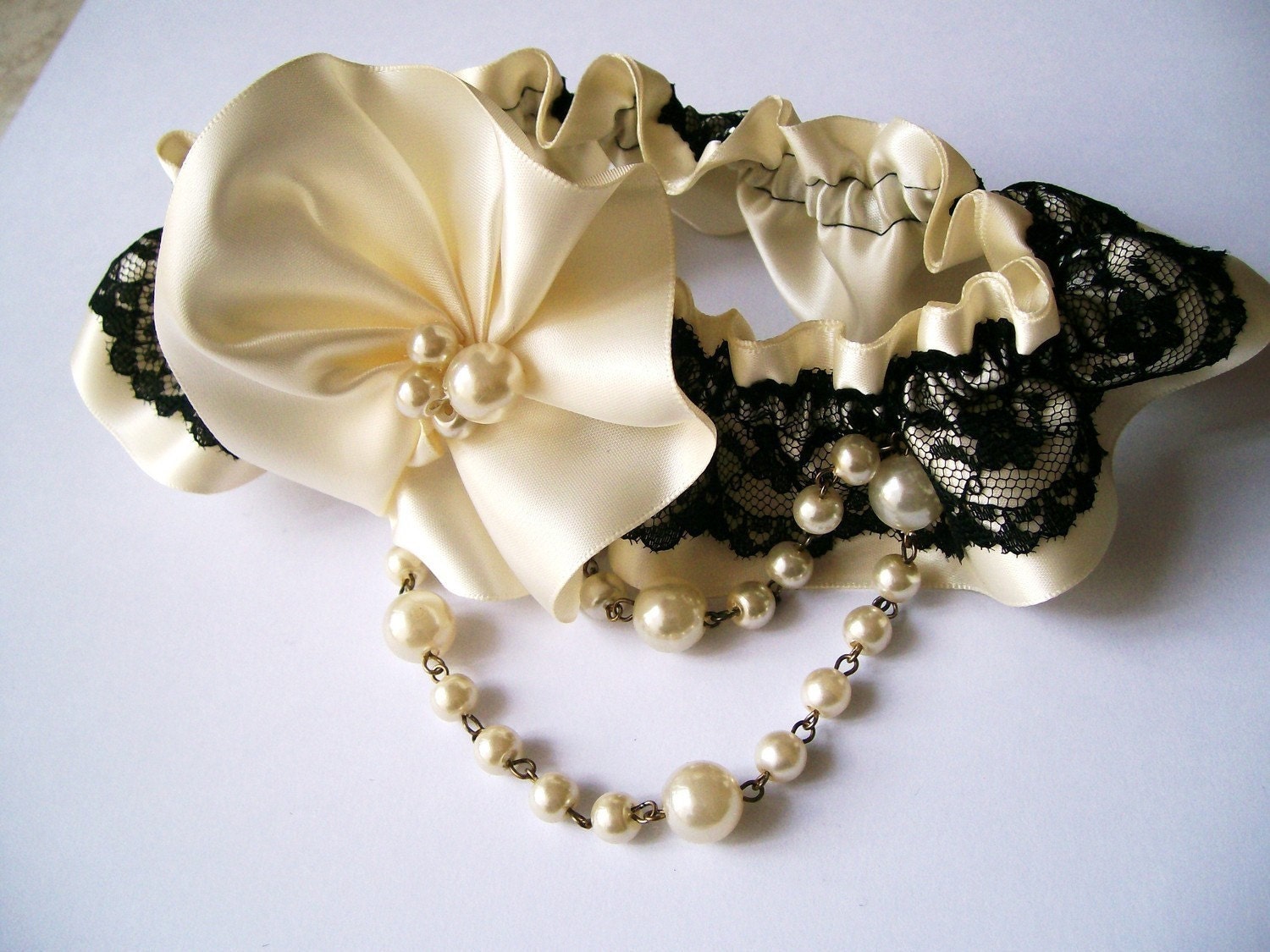 Sexy Wedding Garter SET / Black lace Garter on Ivory Satin