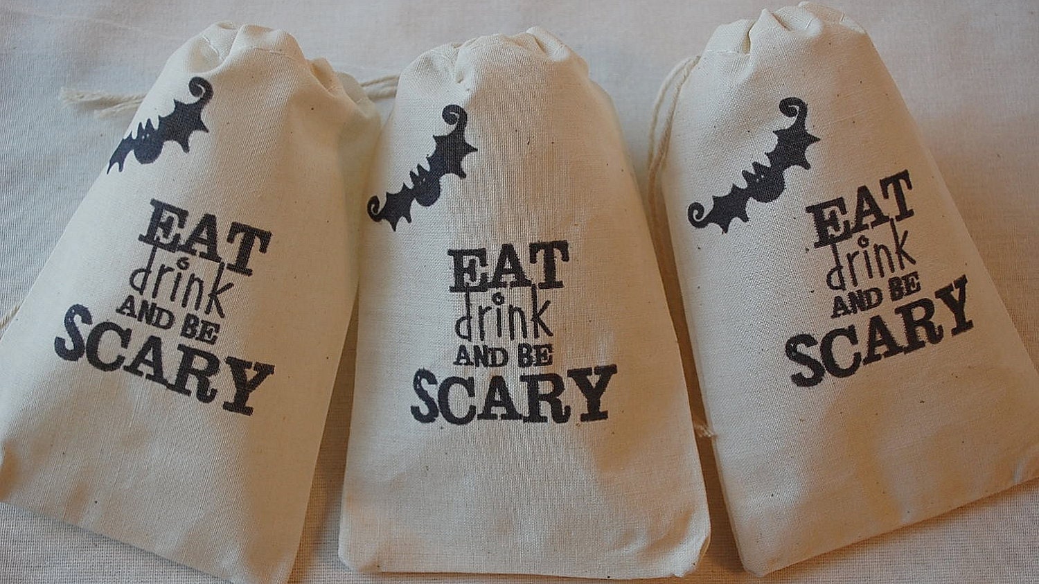 10 Muslin Favor Gift Bags - Halloween Eat Drink and Be Scary 4x6 Organic Cotton Treat bags Il_570xn