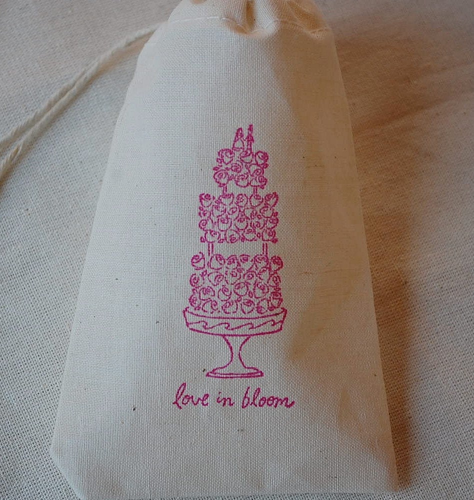 10 Pink love in bloom Wedding Cake Organic Muslin Cotton Favor Gift Bags - Great for Weddings, Parties, Jewelry and more 3x5 Il_570xn