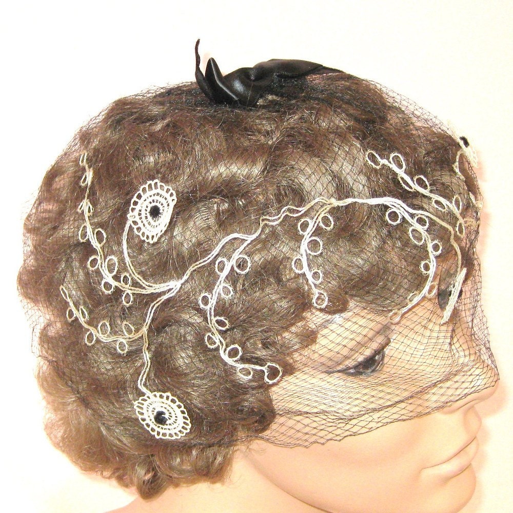 Ladies Vintage Veil Hat