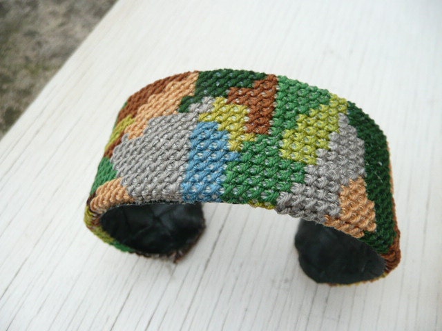 Elisa cute fabric cuff - upcycled french needlepoint vintage tapestry - abstract and vegetal design - eco friendly