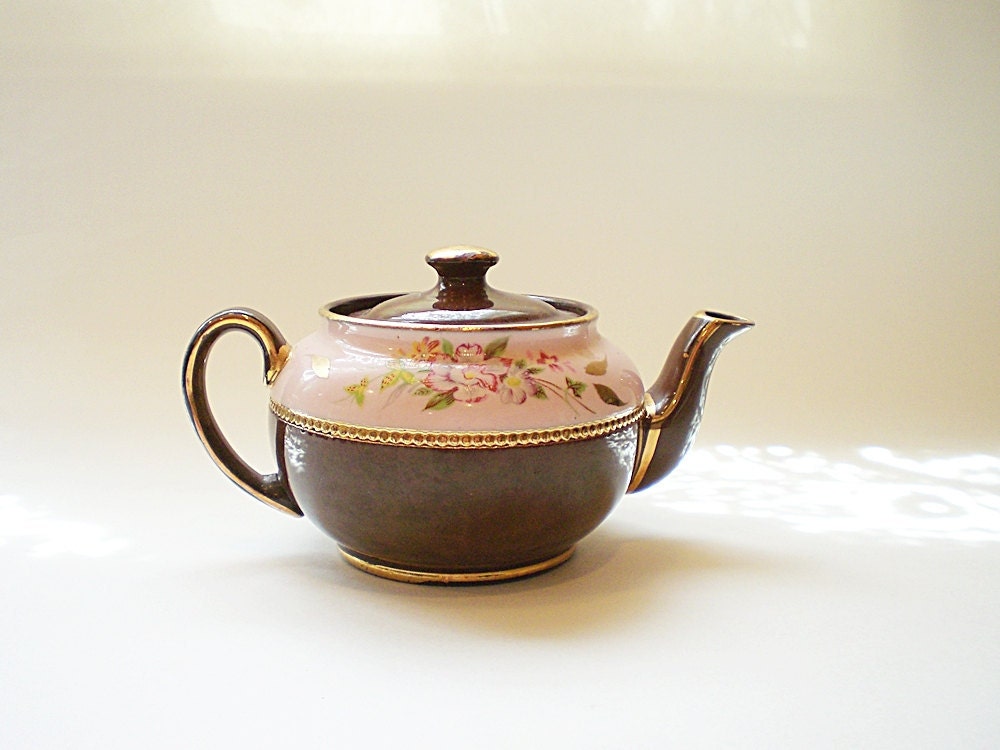 Vintage Ceramic Teapot English Brown Betty by by vintagebiffann