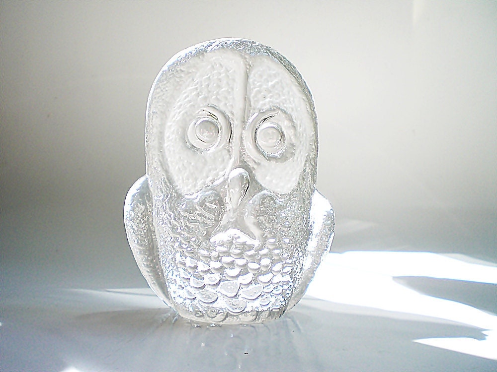 Art Glass Owl, signed Kosta Boda Crystal Figurine, Mid Century Collectible Gift