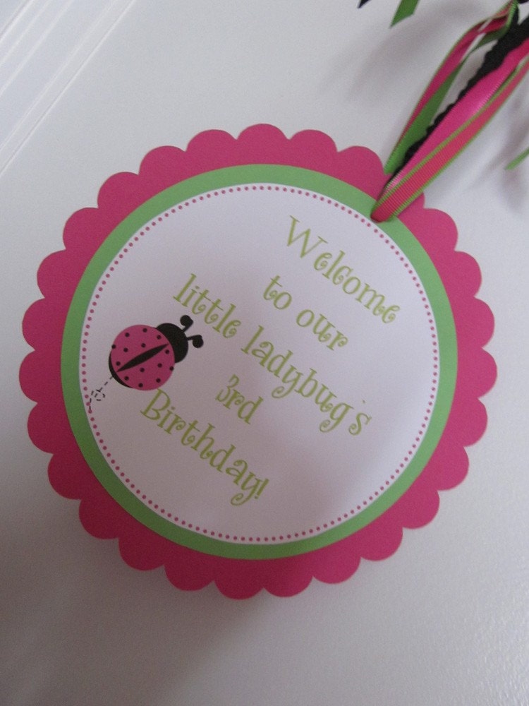 Little Ladybug Collection: Scallop Circle Door Sign Il_170x135