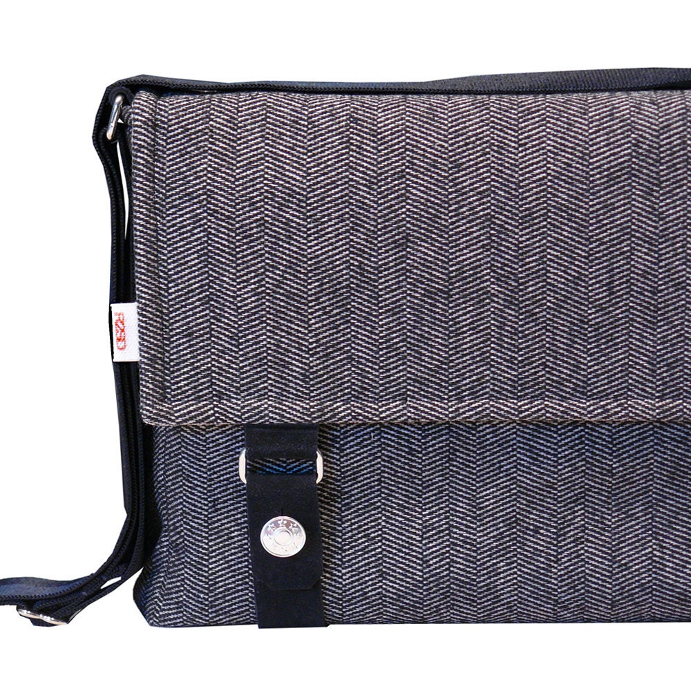 15" Messenger Bag Padded - Wool Herringbone Messenger Bag