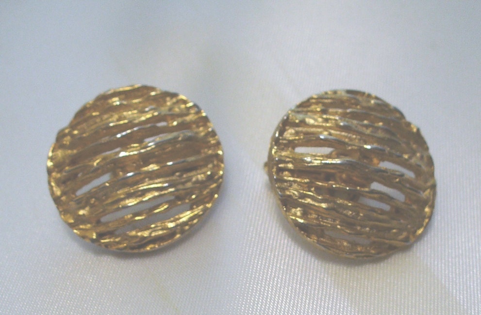 Etsy Jewelry - Clip Earrings - Trifari - Earrings - Gold Earrings - Costume Jewelry - Women's Jewelry