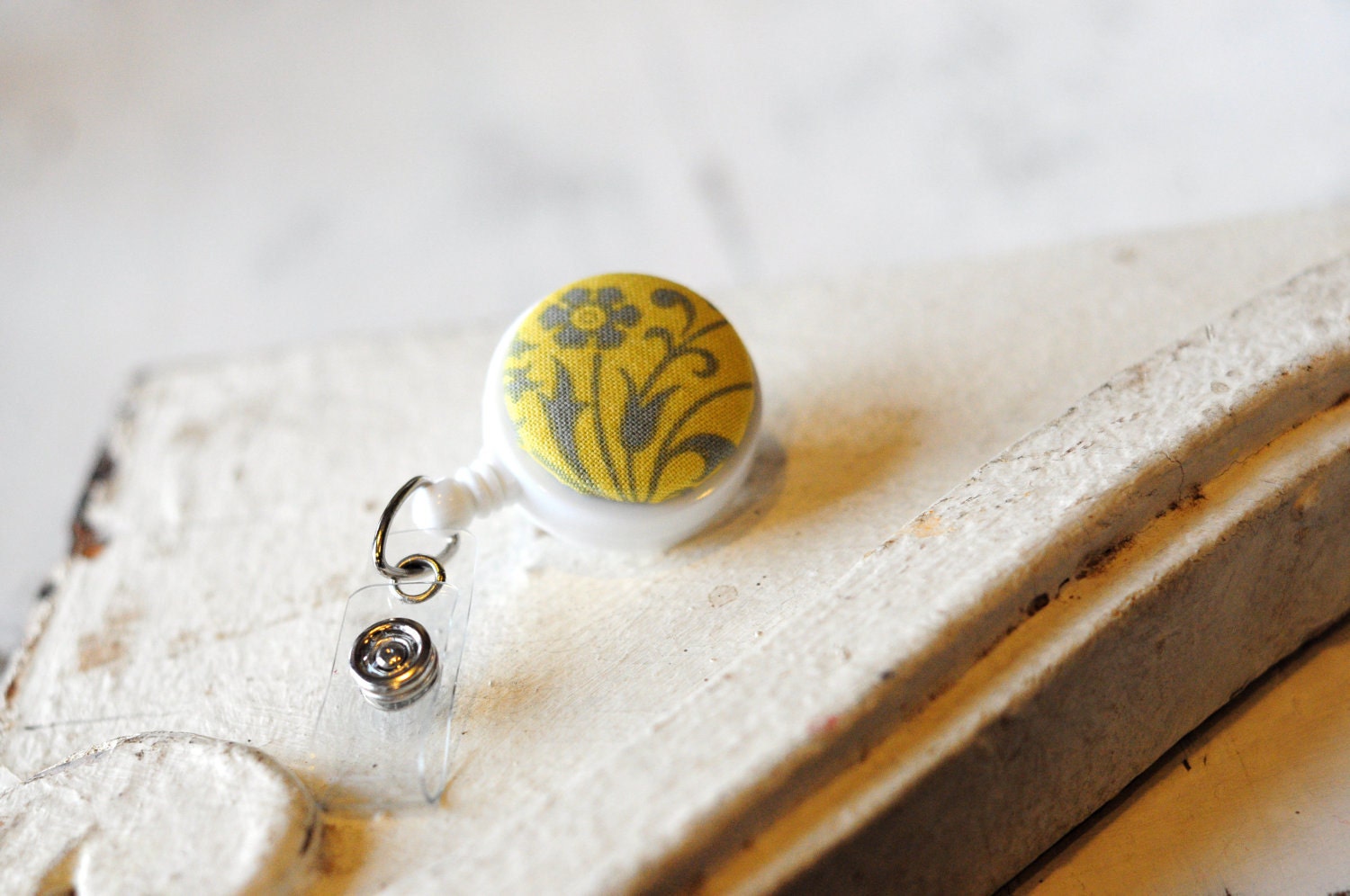 Shabby Chic Bamboo and Gray Floral Decorative Fabric Retractible Badge Reel