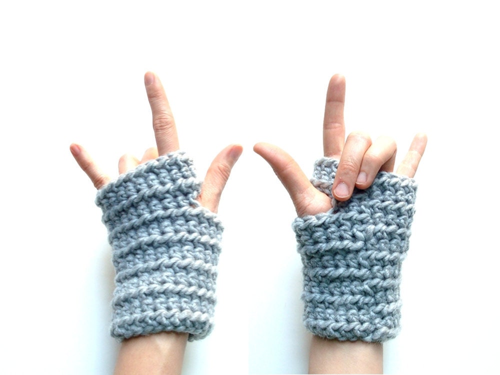 50% OFF SALE - chunky chic grey fingerless gloves - crocheted - gadget bicycling - Ready Handmade by dslookkin on Etsy