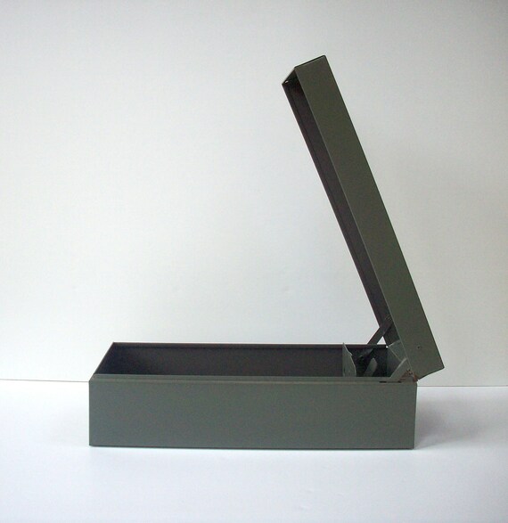 Vintage Metal Index File Box with hinged lid and by urgestudio