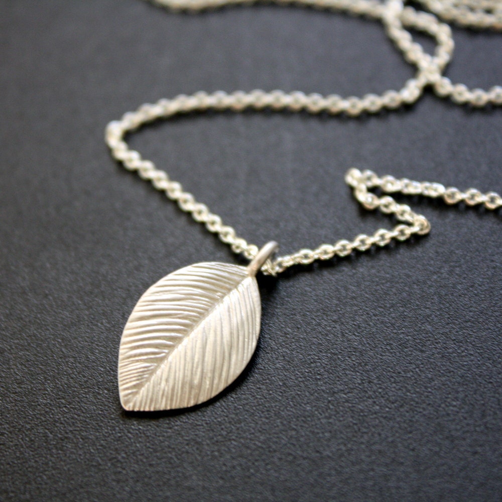 Leaf Pendant necklace Silver Leaf Necklace