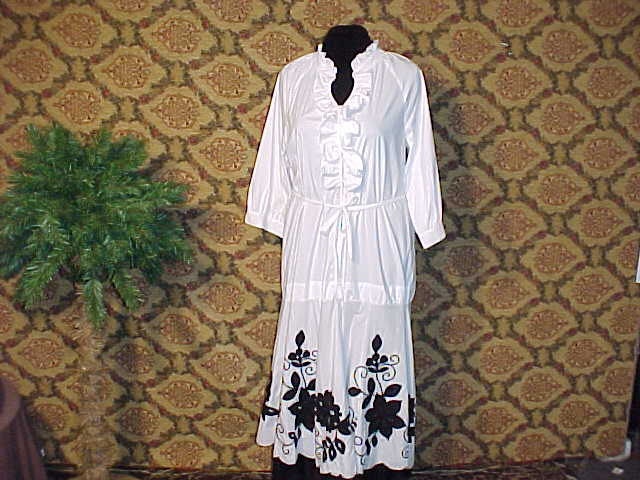 100% Cotton and Cut out Black & White reconstructed redesigned dress OS s m l xl shabby chic OOAk