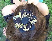 Fabric flower hair clip - Skulls - Toxic - Yellow - Black - Girls
