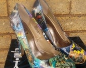 Batman Comic book high heels (Not vintaged)