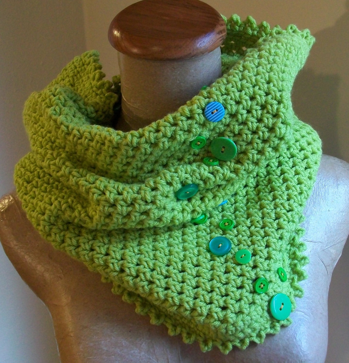 large acid green cowl //green and blue buttons // crochet neckwarmer with picot edges