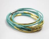 Turquoise leather gold bracelet with magnetic clasp z477