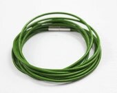 simple bracelet-green real leather wrap bracelet with silver magnetic clasp e19-18