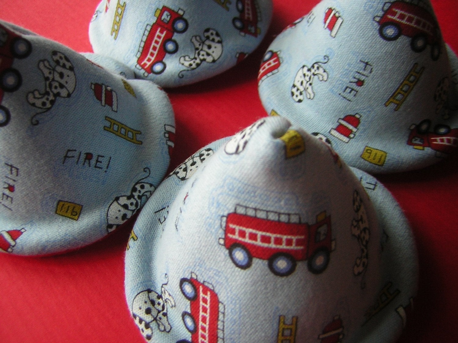 Set of 4 PeE WeE TInKLE TEnTS FiRE TRuCK AND by ClothPadStore