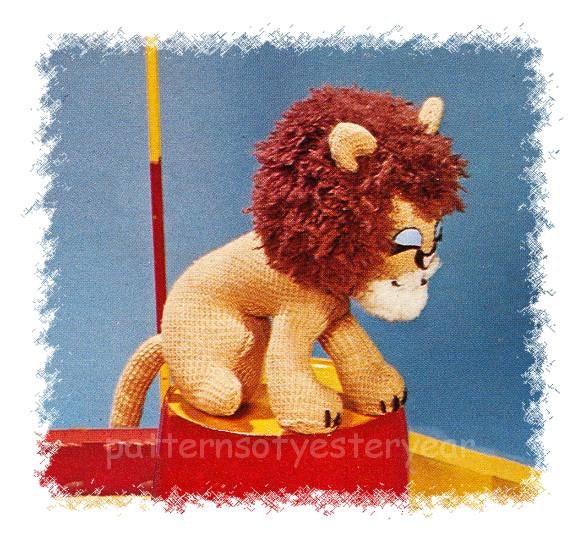 Knitted Lion