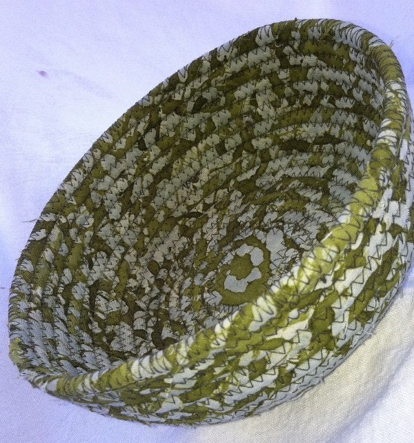 Coiled fabric bowl Green batik