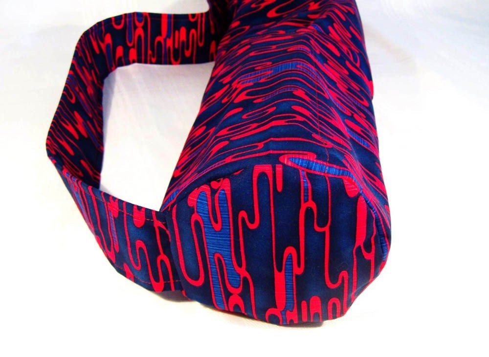 Yoga Mat Carrier - Red/Blue Swirls