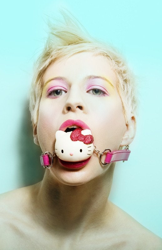 Hello Kitty Ball-Gag prop