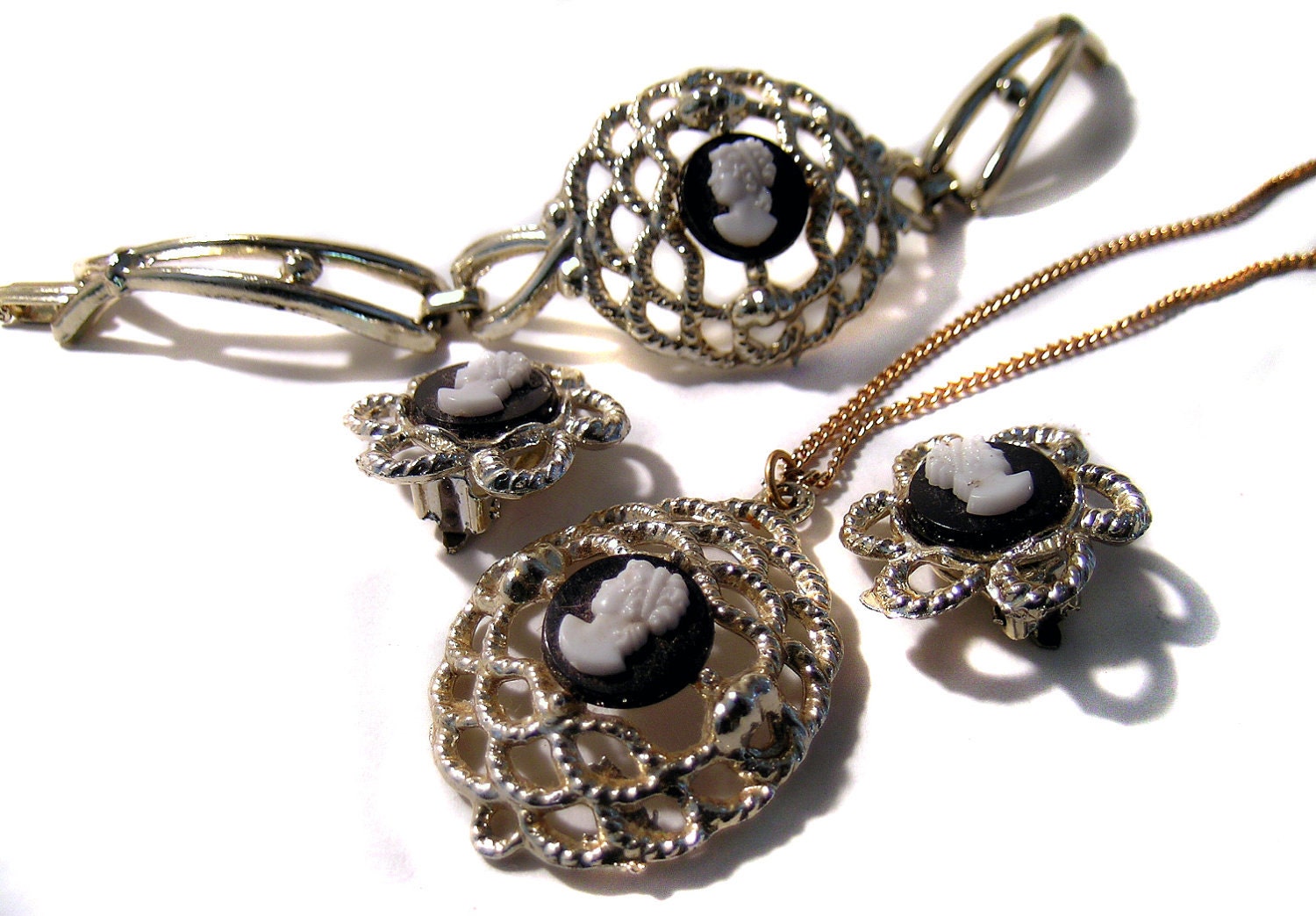 Black Cameo Set Bracelet Necklace Clip Earrings