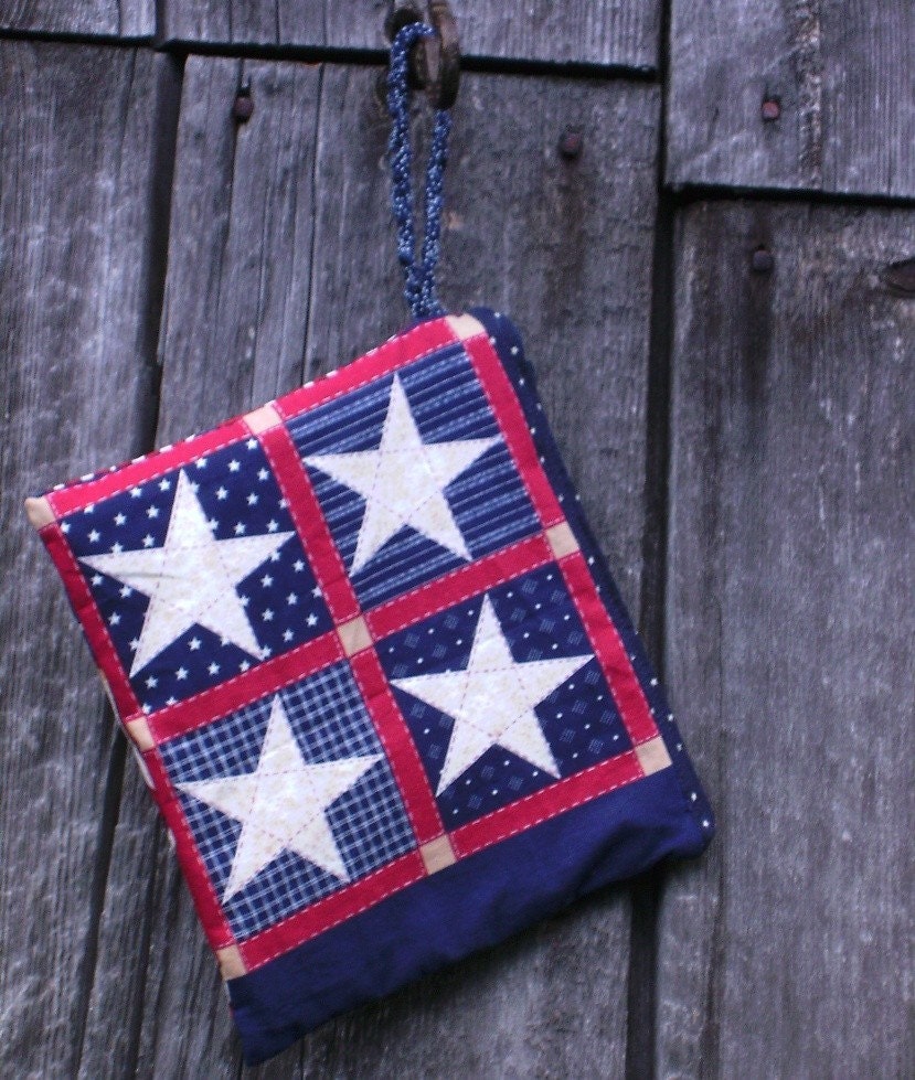 Wristlet bag in patriotic colors