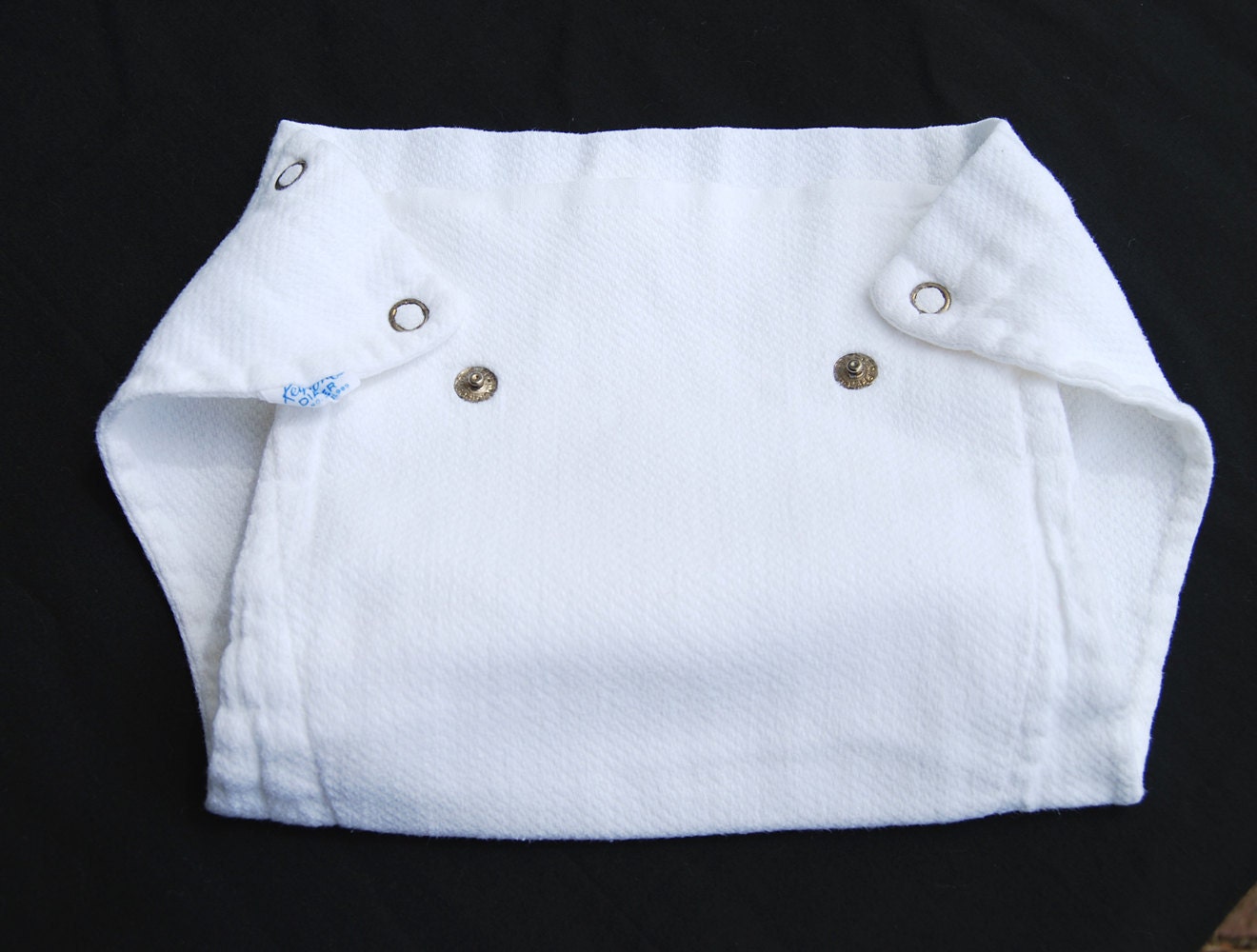 Vintage Cloth Cotton Baby Diapers with Snaps SET of 6 by suzincolo