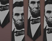 Abraham Lincoln screen printed necktie on silver