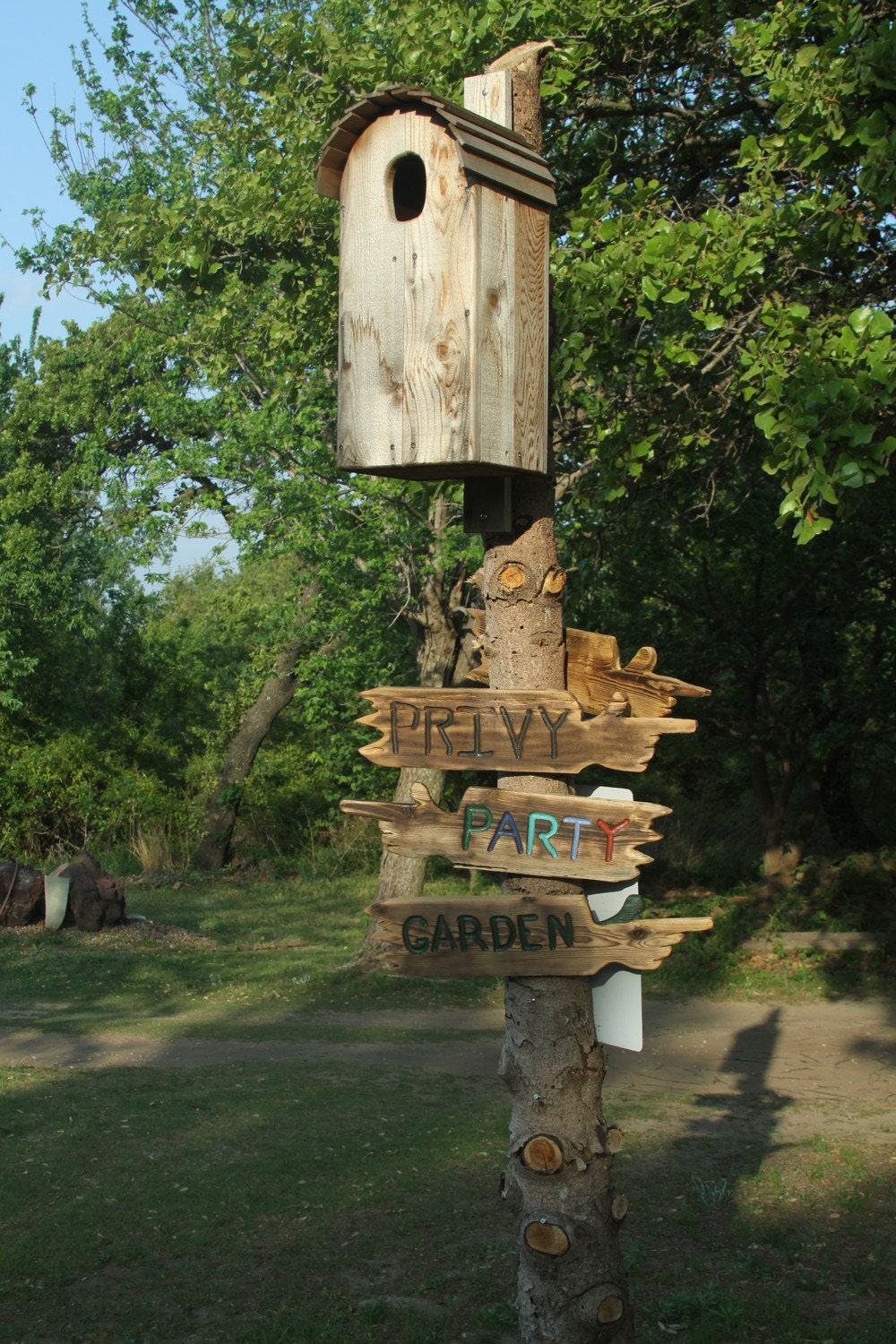 Custom wood pointing finger sign -- hand carved -- your name or numbers on reclaimed western cedar