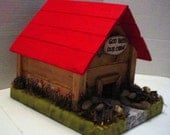 Log Cabin Birdhouse