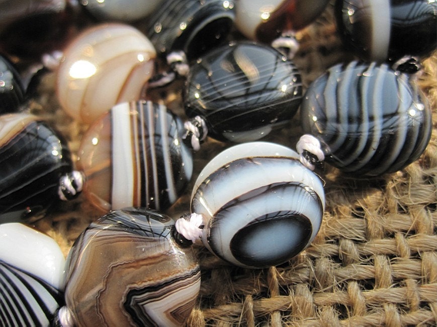 2 strands --Black stripe Agate 12mm round coin designer Beads --28pcs Full Strand