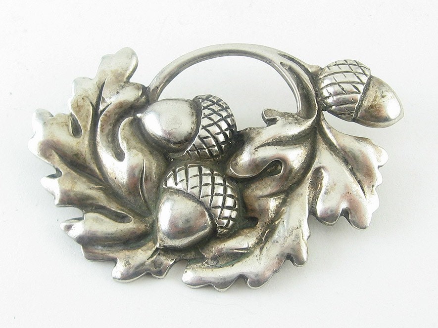 Vintage Signed Viking Craft Heavy Sterling Silver Acorn and Leaf Brooch Pin