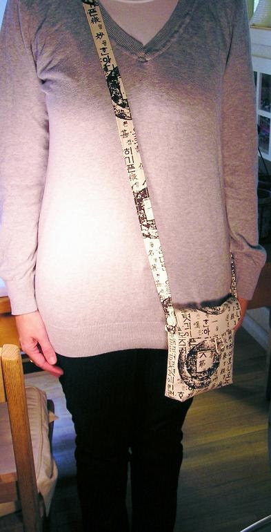 Messenger Bag  - Hongul Love Letters in Dynastic Mongolia