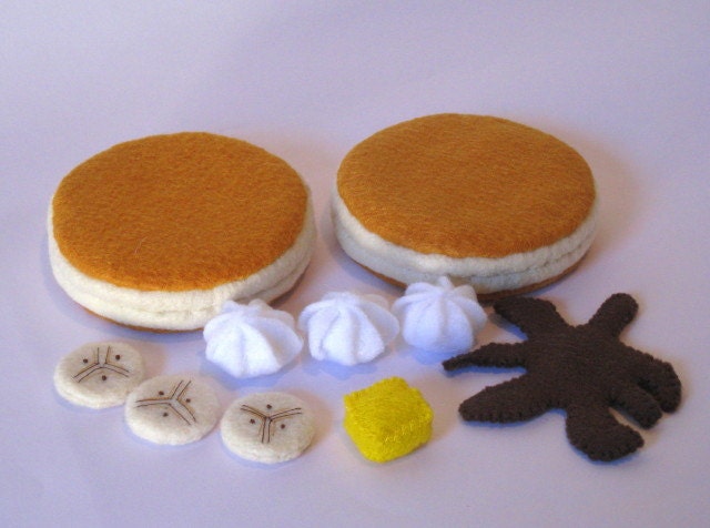 Felt food Pancake set (banana) eco friendly childrens pretend play food for toy kitchen
