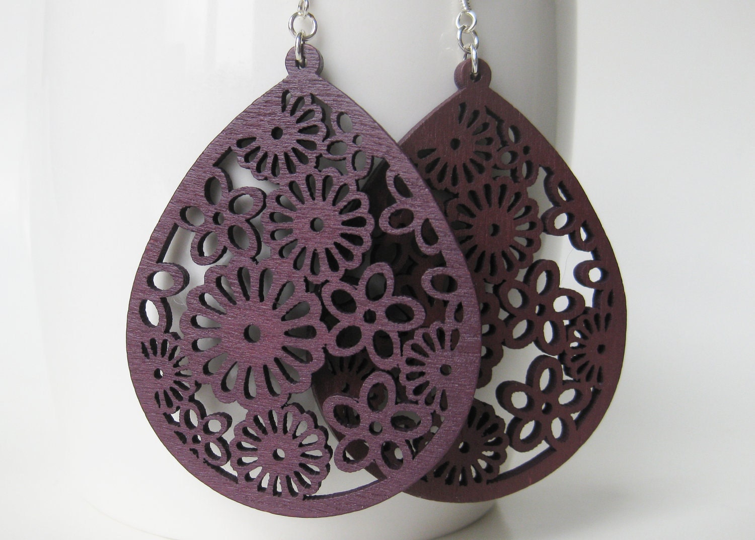 Purple Wood Earrings. Lace Earrings. Aubergine jewelry. Dark Purple. Queen Anne's Lace and Daisies. Sterling Silver Earrings.