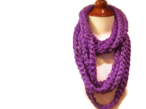ON SALE Crochet Infinity Scarf, Puple Chunky Chain, Extra long Retro Fashion Accessory