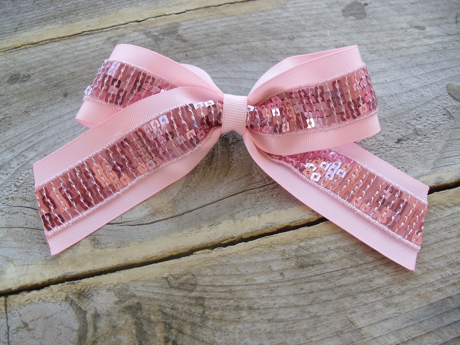 Gorgeous Light Pink with Sequins bow