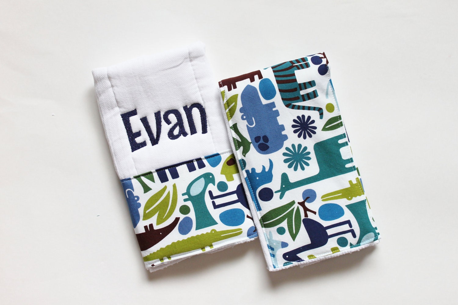 PERSONALIZED Baby Boy 2D Zoo Set - Ribbon Tag Blanket and 2 Burp Cloth Set