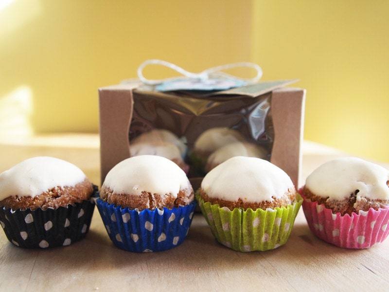 Dog Treats : 4 Pack of Mini Cupcakes