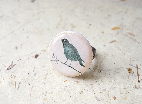 FREE WORLDWIDE SHIPPING - Green Bird Clay Ring