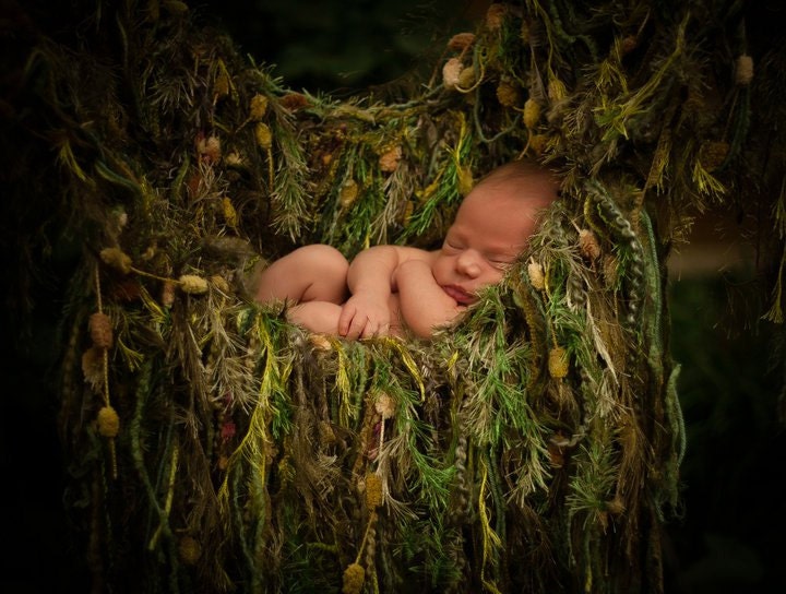 Green Fringe HAMMOCK Photo Prop. Newborn Baby Photography Prop Blanket. 'Verdant' Olive Moss